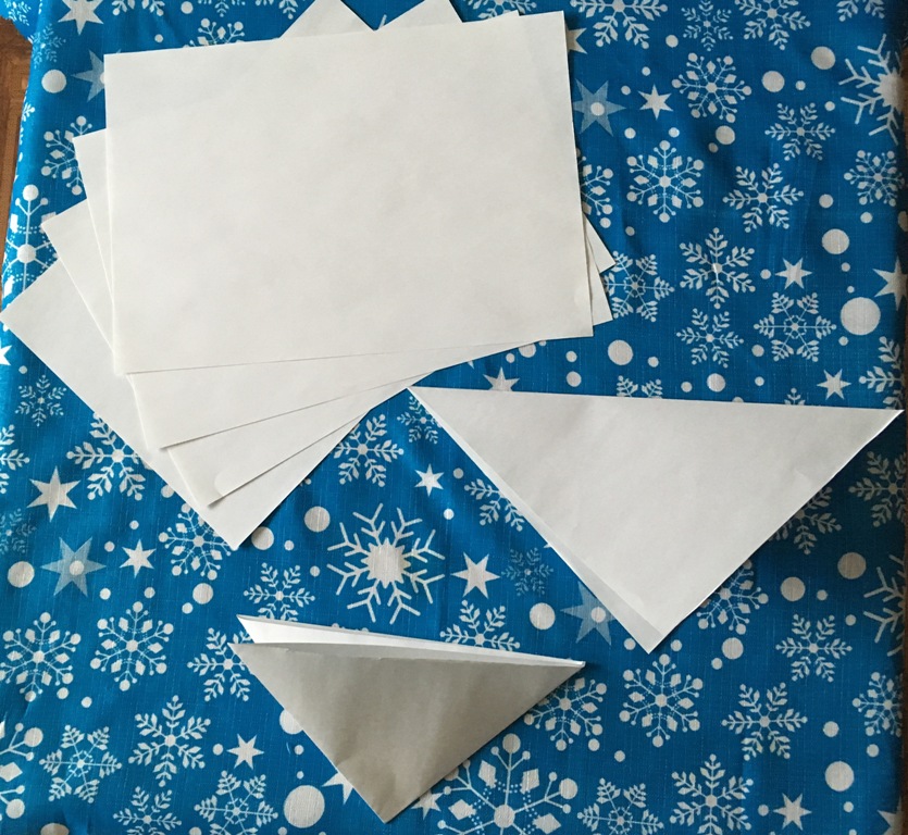 снежинка из бумаги